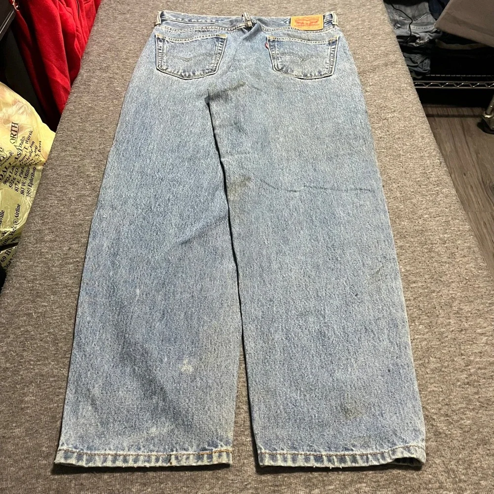 Levis 560 Comfort Fit Jeans Mens 34x32 Light Wash Denim Relaxed Tapered 560-0251